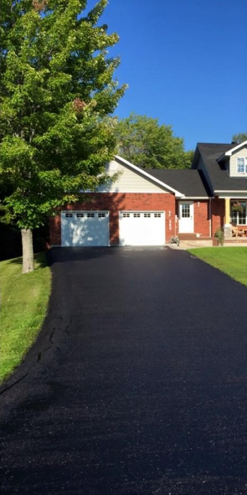 Before & After Photos of Driveway Sealing Projects | Petro Sealing